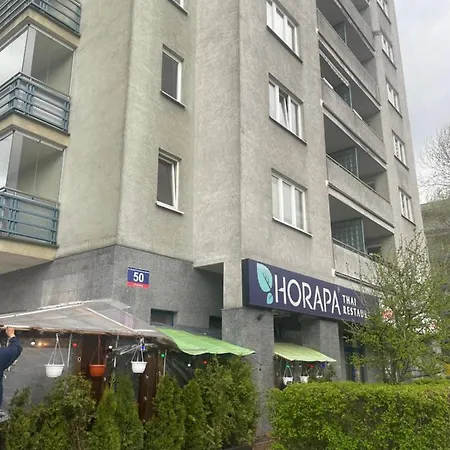 אכסניה Ken ורשה